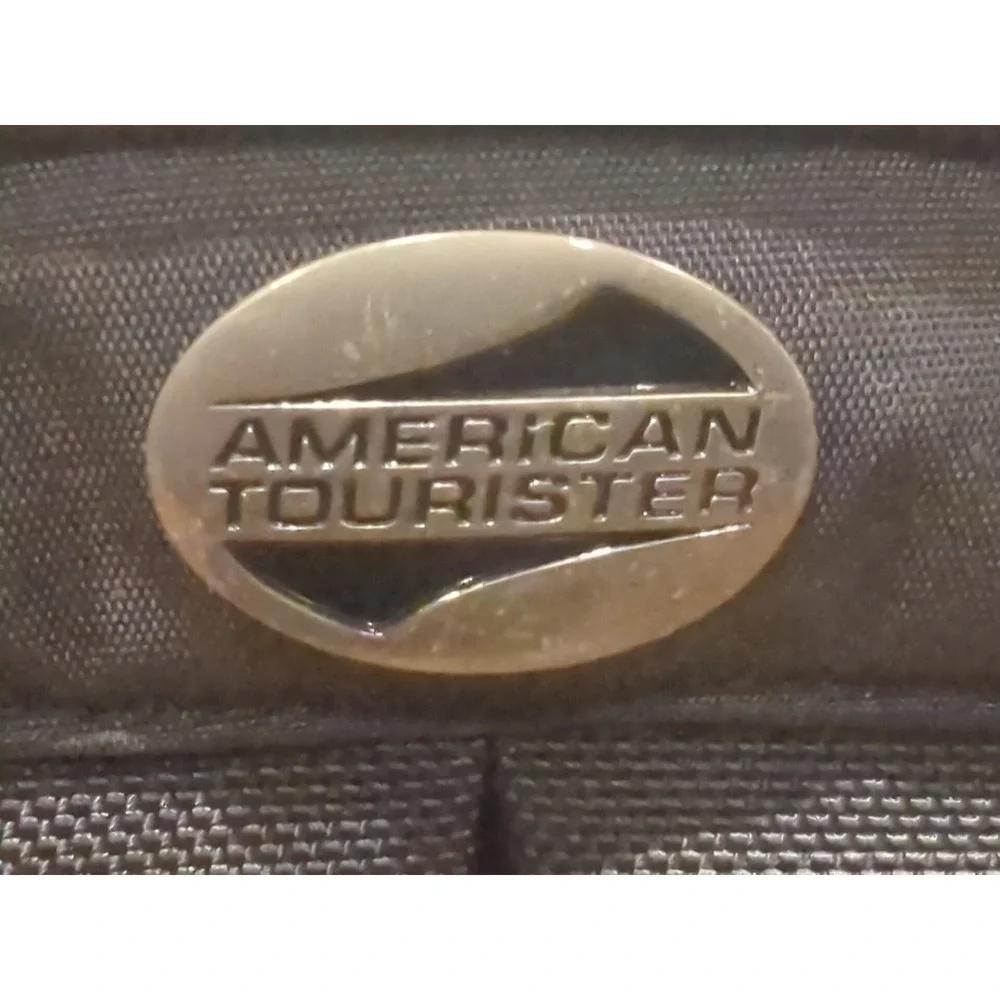 American Tourister 2 Wheels Garment Bag - Black